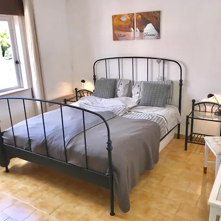 Charming Coastal Retreat Benagil